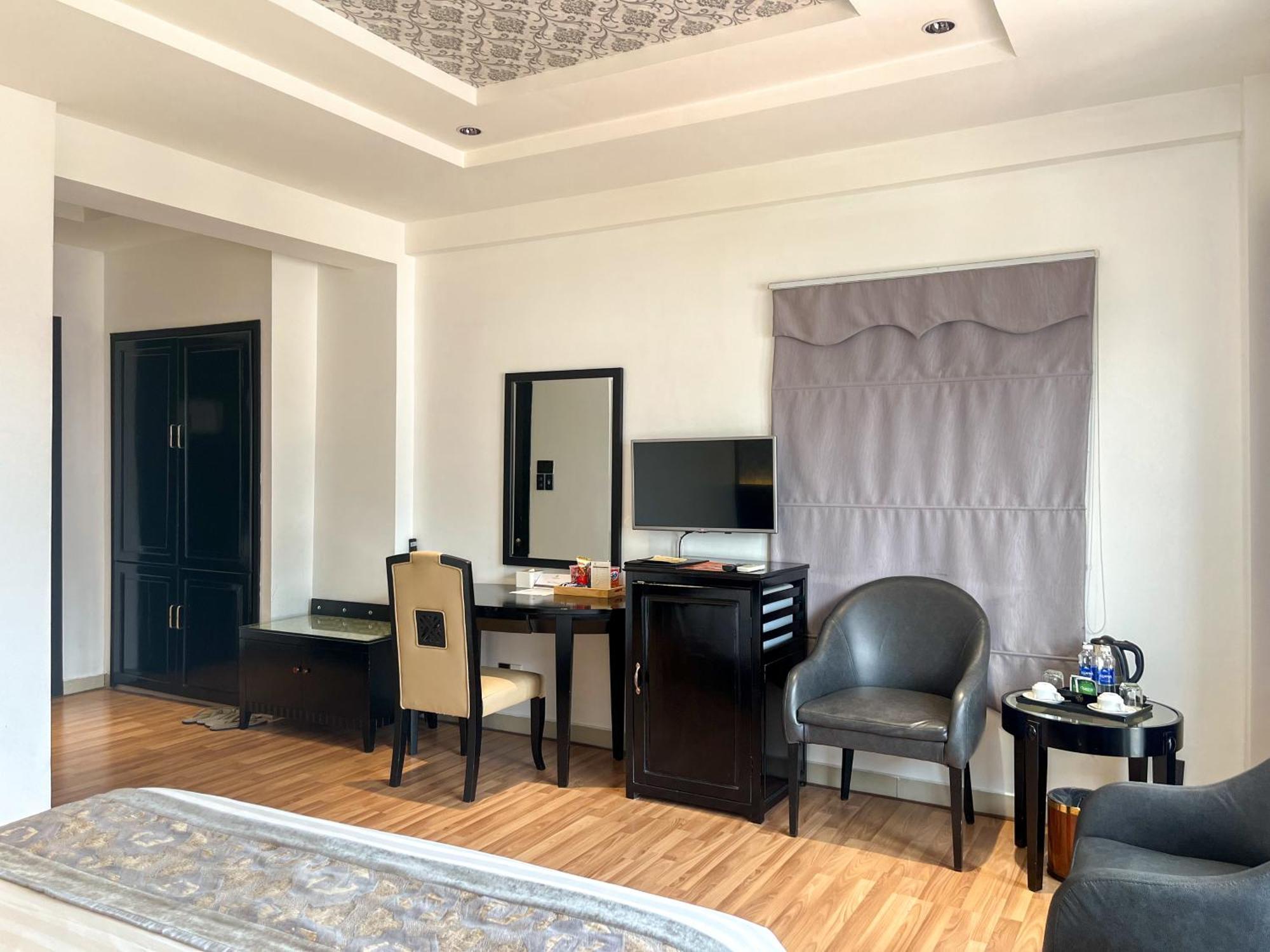 โรซาลีน บูทิก โฮเต็ล Hotel เว้ ภายนอก รูปภาพ